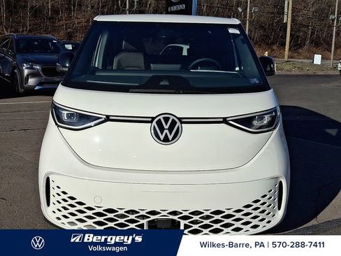 New 2025 Volkswagen ID. Buzz Pro S RWD image 3