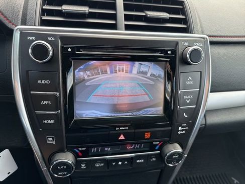 Used 2017 Toyota Camry XSE w/ Moonroof Package FWD image 34