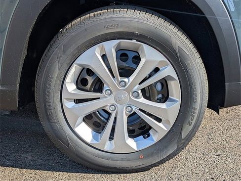 New 2026 Chevrolet Trax LS image 5