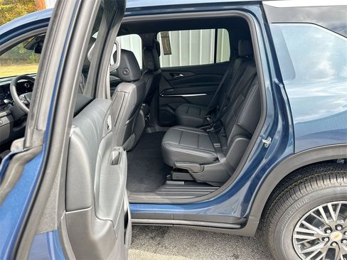 New 2026 Chevrolet Traverse LT image 29