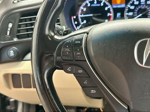 Used 2013 Acura ILX w/ Technology Package FWD image 9