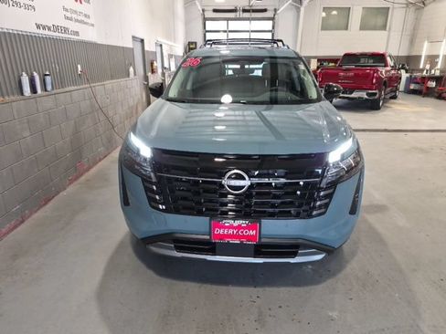 New 2026 Nissan Pathfinder Platinum AWD/4WD image 8