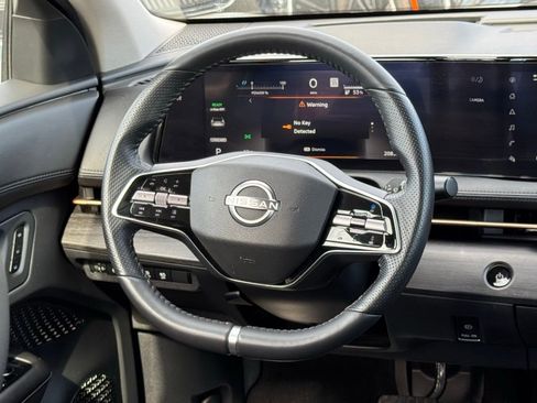 Used 2023 Nissan Ariya FWD image 36