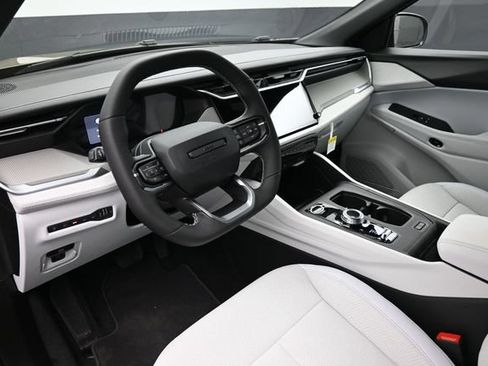 New 2026 Jeep Cherokee Laredo AWD/4WD image 8