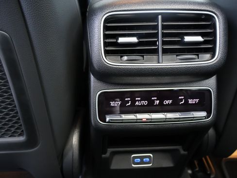 Used 2025 Mercedes-Benz GLS 450 4MATIC w/ AMG Line Exterior image 21