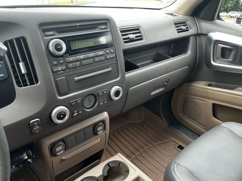 Used 2006 Honda Ridgeline RT image 19