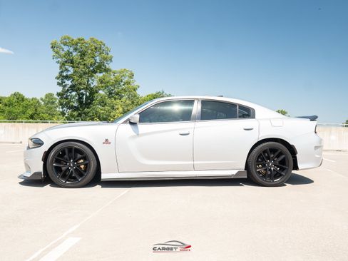 Used 2019 Dodge Charger Scat Pack w/ Stars & Stripes Edition RWD image 4
