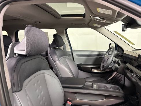 New 2026 Kia EV9 Wind AWD/4WD image 19