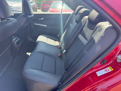 Used 2014 Toyota Camry SE FWD image 23