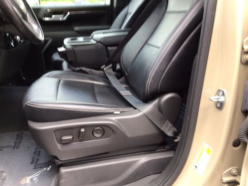 Used 2022 GMC Sierra 1500 Elevation AWD/4WD image 12