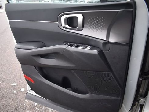 New 2026 Kia Sorento S w/ S Panoramic Sunroof Package FWD image 31