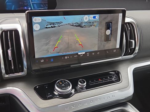 New 2026 Ford Expedition Max Platinum w/ Driver's Package image 14