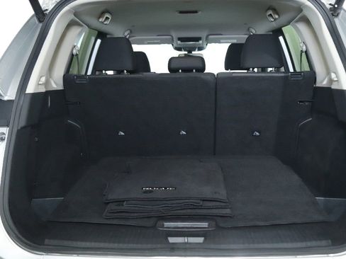 Used 2024 Nissan Rogue SV image 30