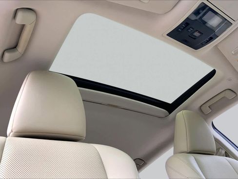 Used 2021 Lexus RX 350L FWD w/ Premium Package image 14