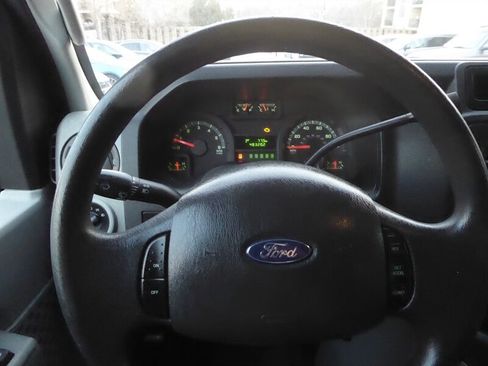 Used 2009 Ford E-350 and Econoline 350 XL image 11