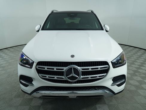 Used 2024 Mercedes-Benz GLE 350 4MATIC image 3