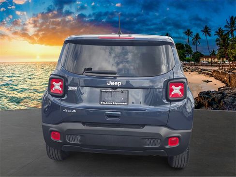 Used 2023 Jeep Renegade Latitude image 6