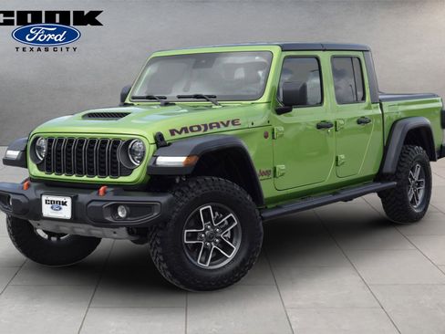 Used 2025 Jeep Gladiator Mojave w/ Convenience Group AWD/4WD image 1
