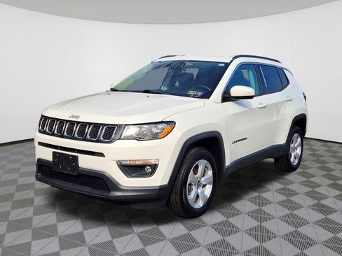 Used 2019 Jeep Compass Latitude w/ Popular Equipment Group image 2