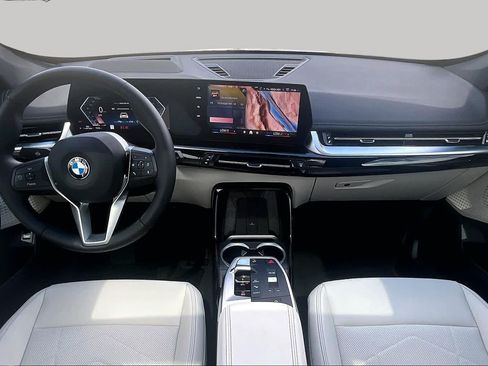 Used 2026 BMW X1 xDrive28i w/ Technology Package AWD/4WD image 14
