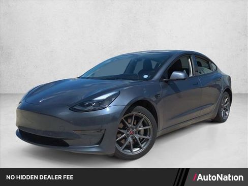 Used 2022 Tesla Model 3 Standard Range RWD image 1