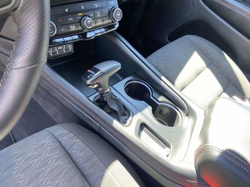 Used 2025 Dodge Durango GT image 21