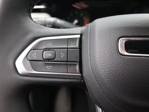 Used 2025 Jeep Compass Limited AWD/4WD image 19