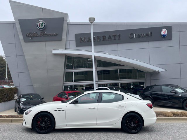 Used 2023 Maserati Ghibli Modena Q4 AWD/4WD image 8
