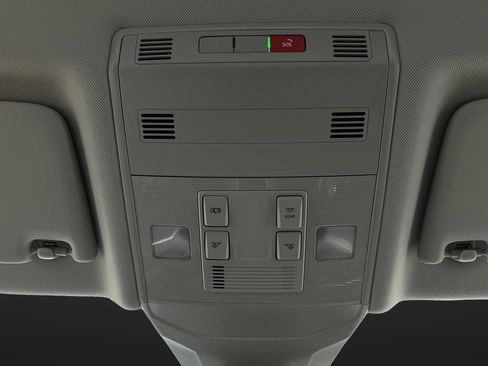 Used 2025 Volkswagen Jetta S image 22