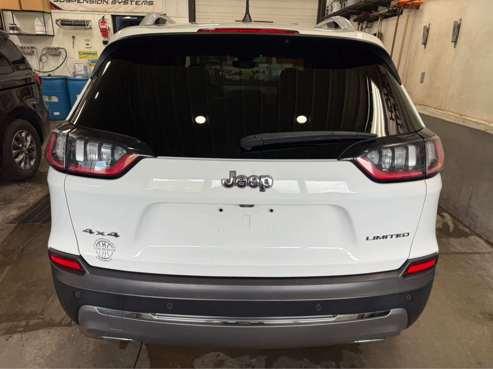 Used 2021 Jeep Cherokee Limited AWD/4WD image 7