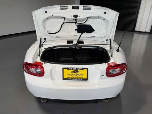 Used 2012 MAZDA MX-5 Miata Grand Touring w/ Premium Pkg RWD image 28