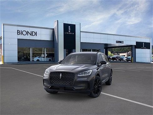 New 2026 Lincoln Corsair Reserve w/ Jet Appearance Package AWD/4WD image 2