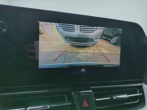 Used 2025 Chevrolet TrailBlazer LT image 14