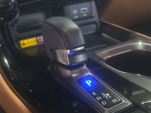 Certified 2025 Lexus NX 250 FWD w/ Accessory Package (Z1) image 26