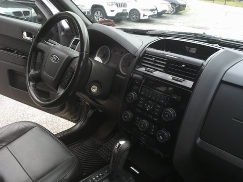 Used 2010 Ford Escape Limited FWD image 14