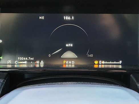 Used 2020 Lincoln Navigator L Reserve w/ Equipment Group 208A Reserve image 18