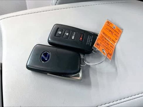 Certified 2022 Lexus RX 450h AWD w/ Premium Package image 35