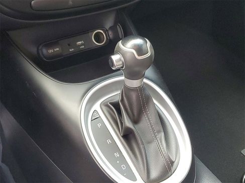 Used 2017 Kia Soul + image 31