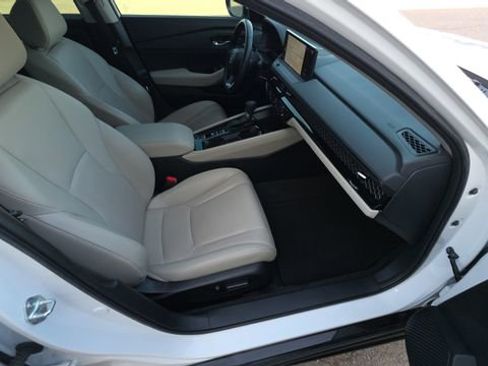 Used 2023 Honda Accord Touring image 31