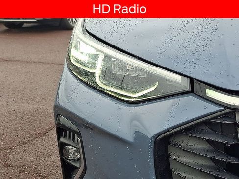 Used 2023 Ford Escape Platinum w/ Premium Technology Package image 9