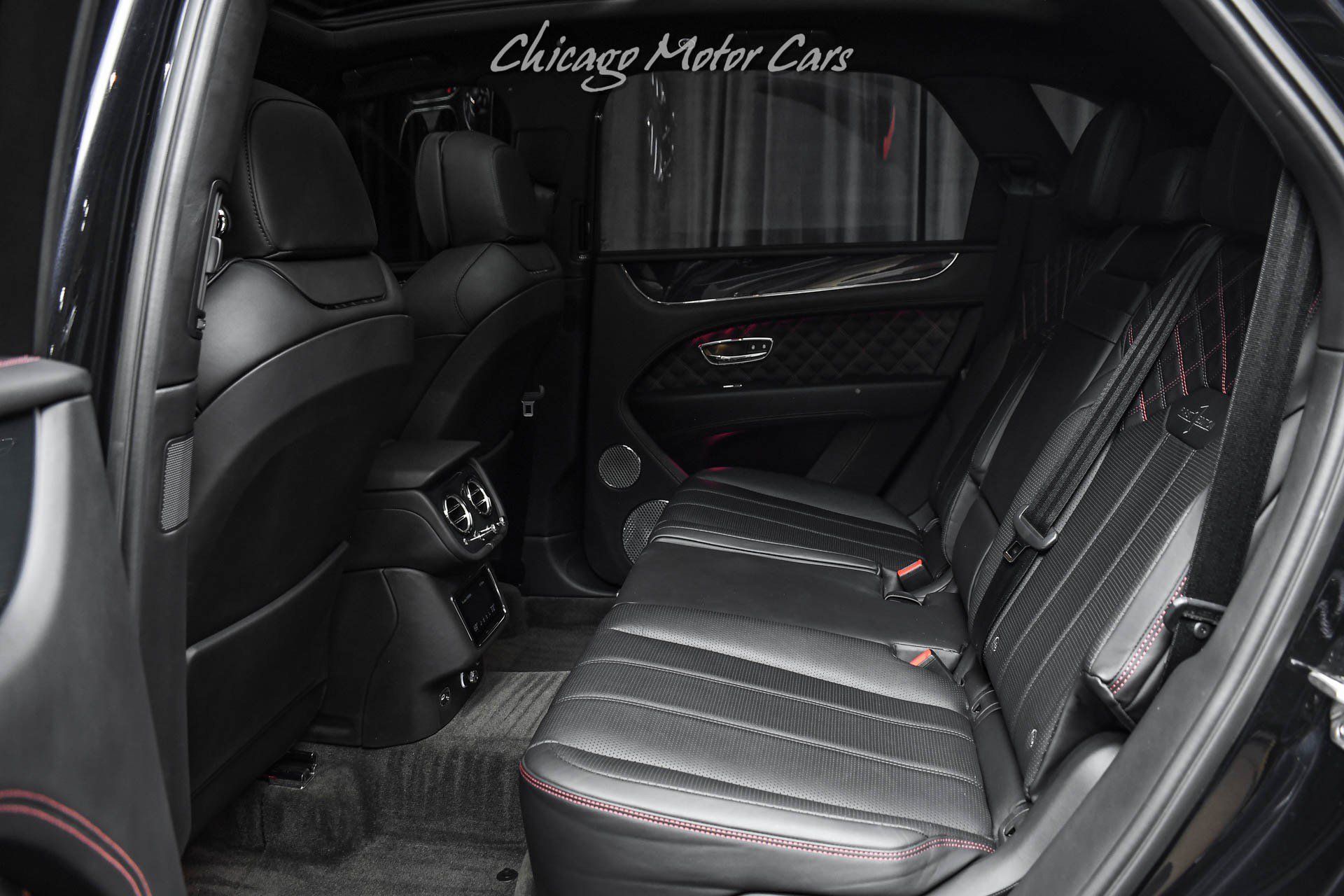 Used 2021 Bentley Bentayga AWD/4WD image 34
