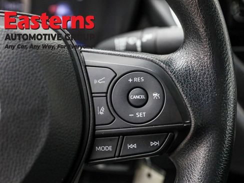 Used 2022 Toyota Corolla LE image 16