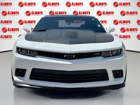 Used 2015 Chevrolet Camaro SS w/ Commemorative Special Edition RWD image 2