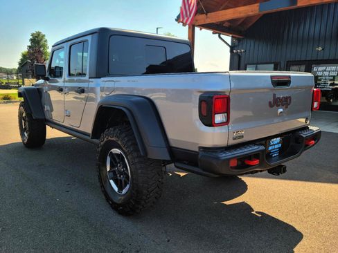Used 2021 Jeep Gladiator Rubicon AWD/4WD image 6