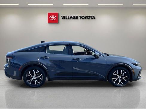 Certified 2025 Toyota Crown Limited image 6