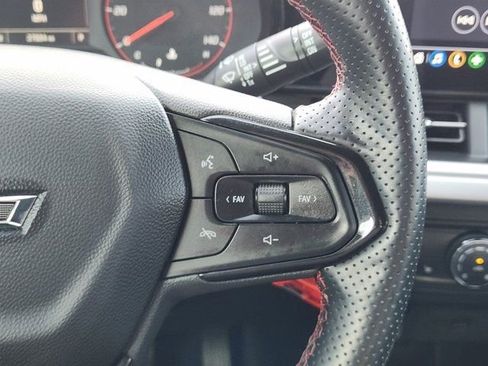 Used 2024 Chevrolet Trax RS image 30