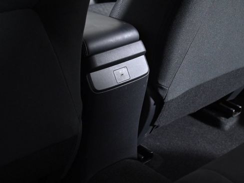 Certified 2026 Nissan Sentra SV w/ SV Convenience Package FWD image 29