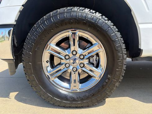 Used 2025 Ford F150 XLT w/ Equipment Group 302A MID AWD/4WD image 9