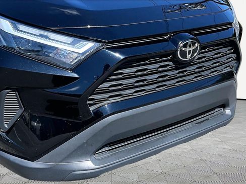 Used 2025 Toyota RAV4 LE FWD image 30