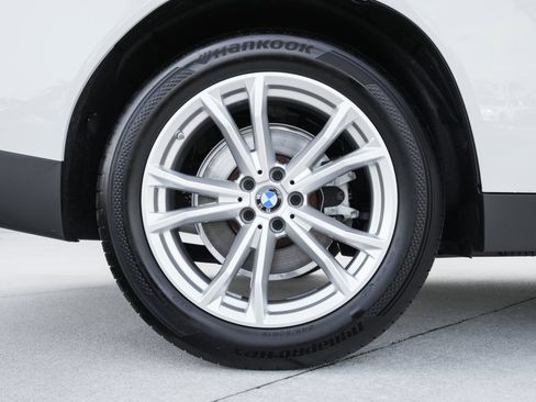 Used 2025 BMW X3 xDrive30i w/ Convenience Package AWD/4WD image 31